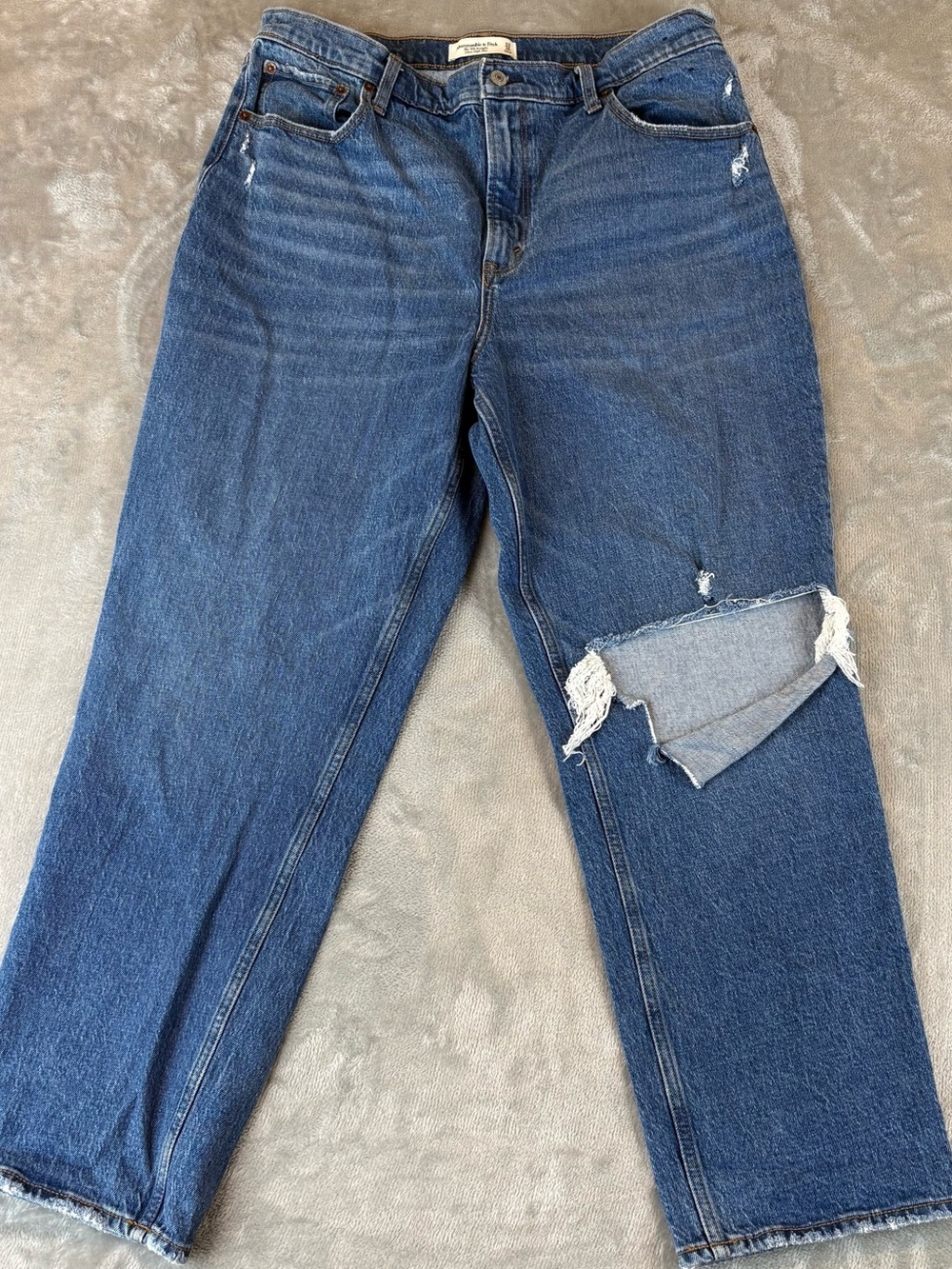 Abercrombie & Fitch 90s Straight Ultra-High Rise Denim Jeans Curvy Love 16